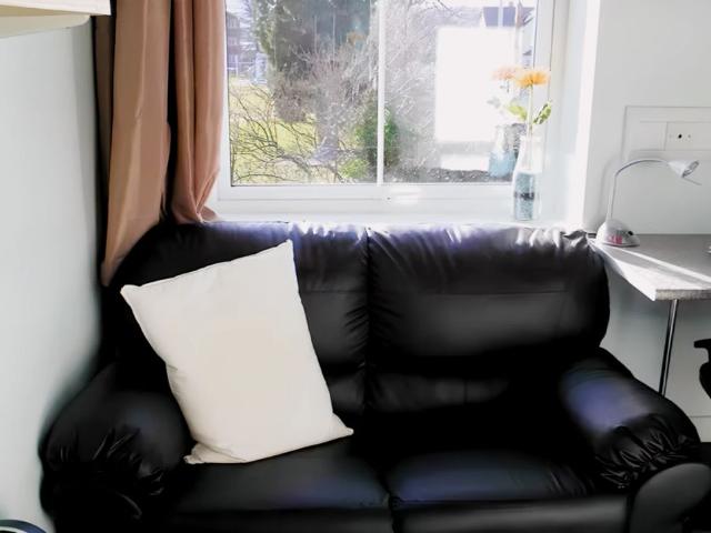 Studio for rent in Elmfield, Leicestershire