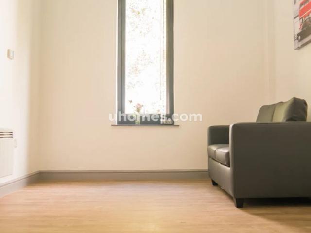 Room for rent in Spon End, West Midlands