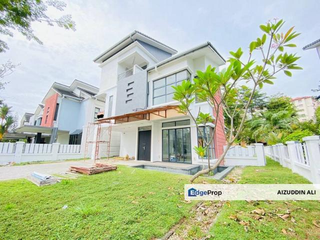 House for sale in Seksyen U8, Shah Alam