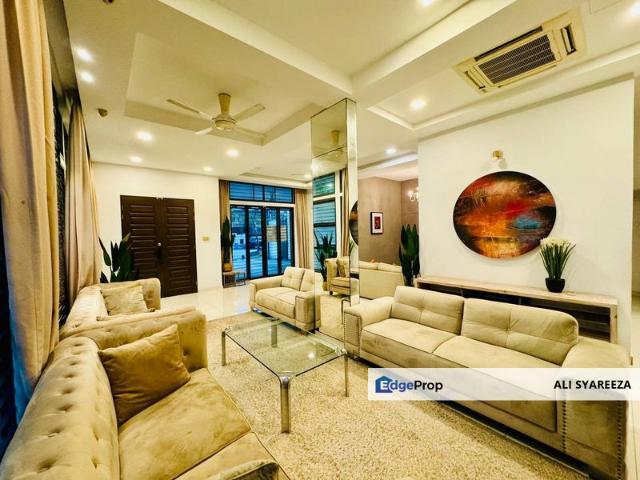 House for sale in Seksyen U8, Shah Alam