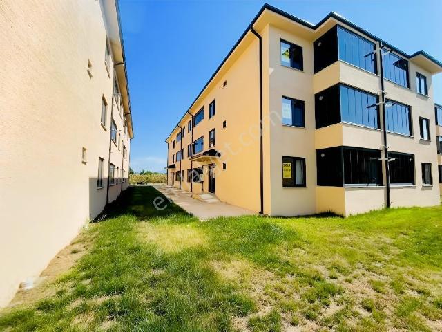 Karaçalılık, Akyazı içerisinde kiralık mülk