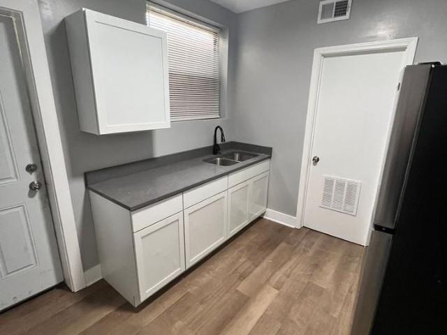 Apartment for rent in Chicago Park, Illinois