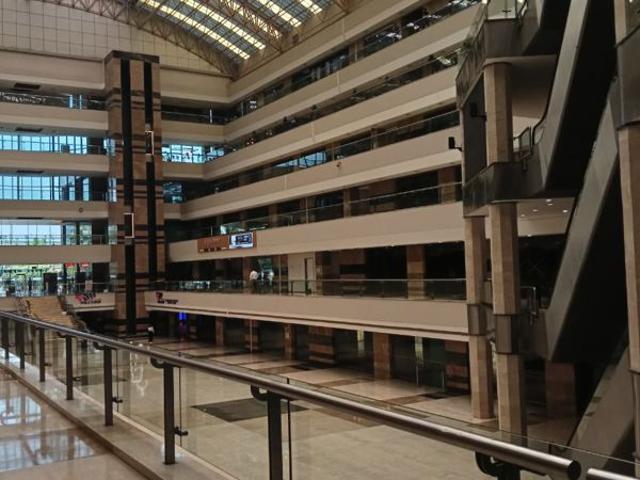 Commercial for rent in Hariana