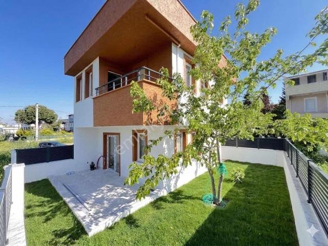 Yeniçiftlik Mahallesi, Marmaraereğlisi içerisinde satılık Villa
