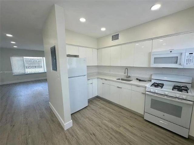 Room for rent in Miami Beach, Florida