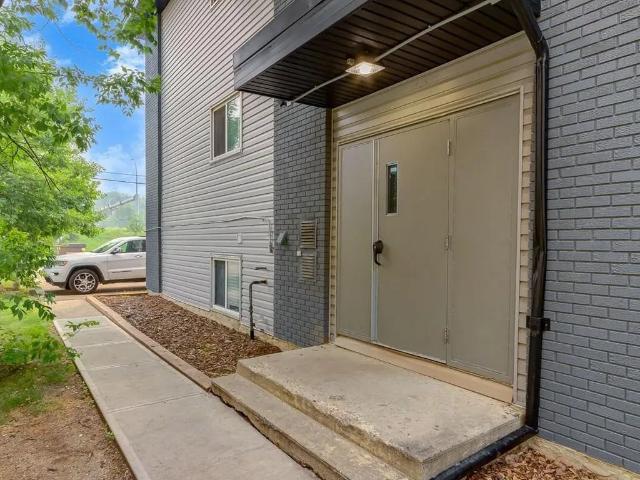 Apartment for rent in Wedgewood, Alberta