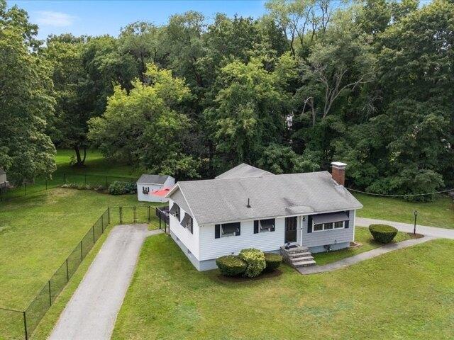 House for sale in Dracut, Massachusetts