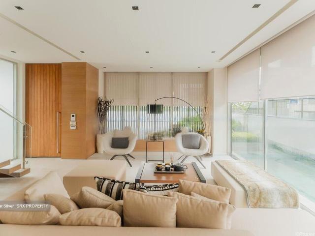 Detached House for sale