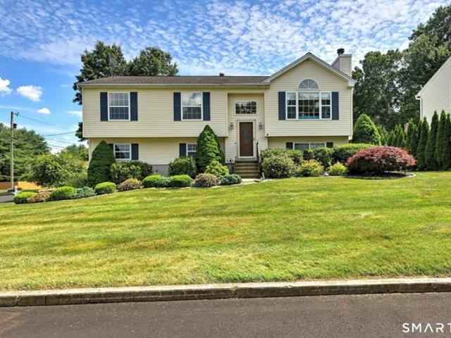 House for sale in Naugatuck, Connecticut
