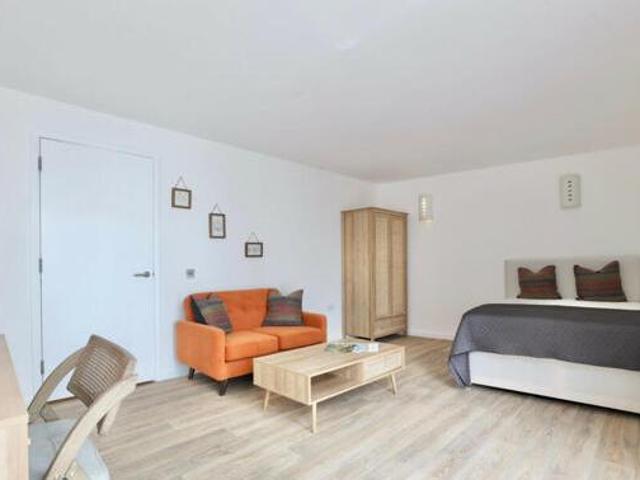 House for rent in Lyons, Greater London