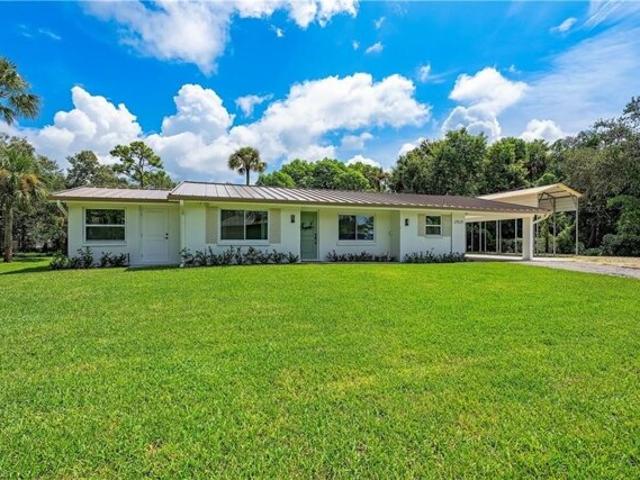 House for sale in Bonita Springs