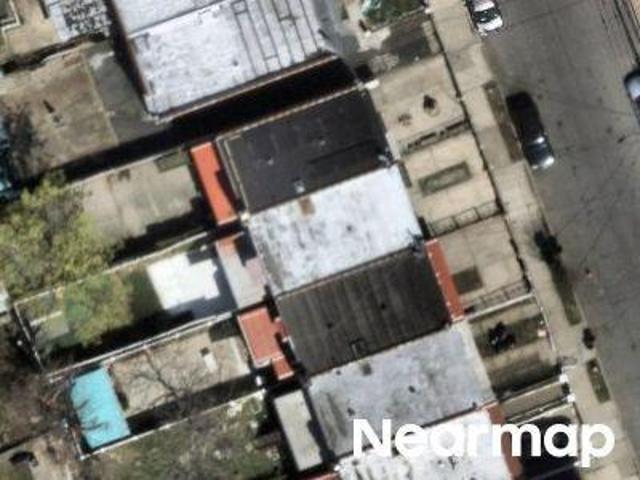 House for sale in The Bronx, Arverne