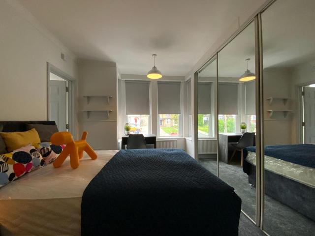 House for rent in Totteridge, Tylers Green