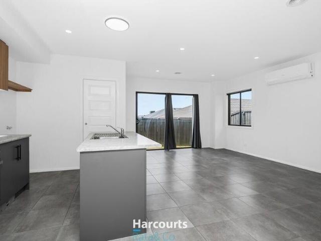 Room for rent in Camerons Creek, Victoria