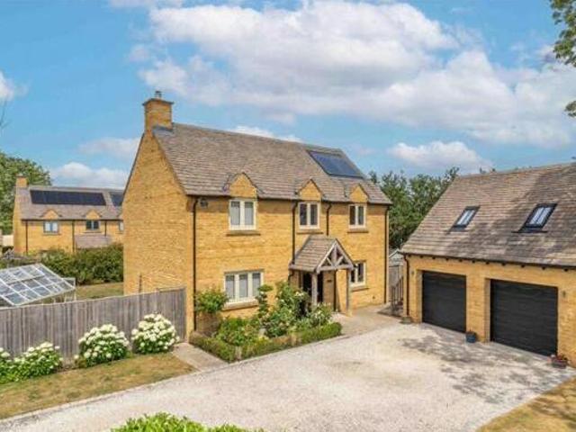 House for sale in Fossebridge, Gloucestershire