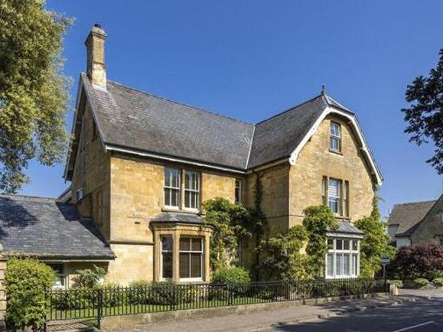House for sale in Fossebridge, Gloucestershire