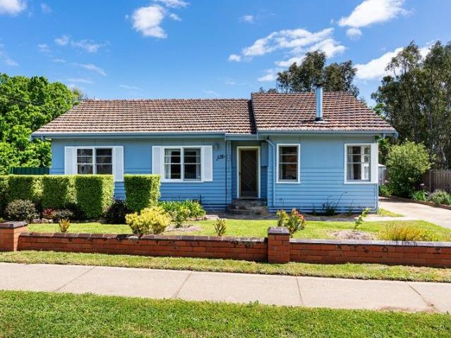 House for sale in Campbells Creek, Victoria