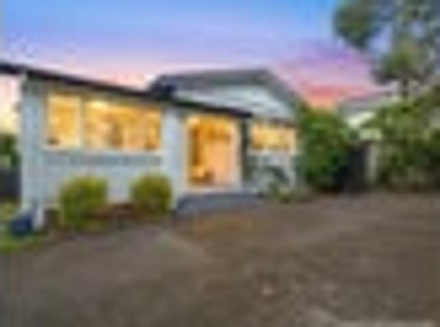 House for sale in Kelston, Whau