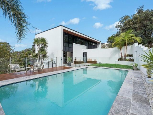 House for sale in Lower North Shore, Sydney