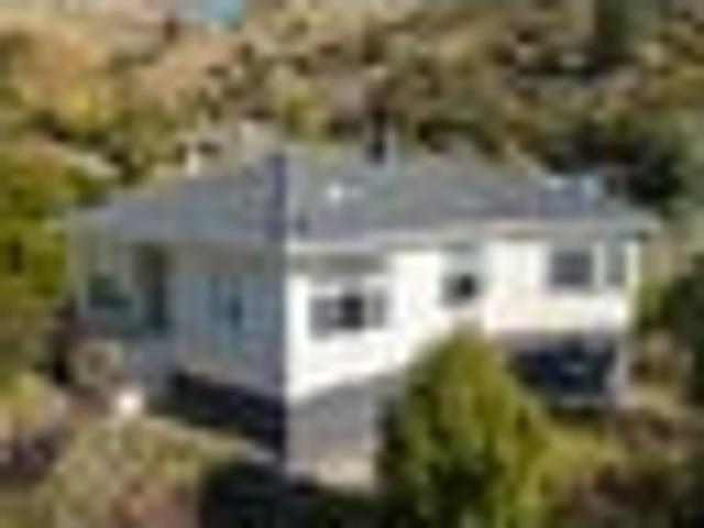House for sale in Otakou