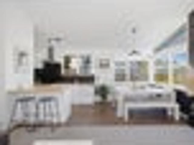 House for sale in Chaslands, Canterbury