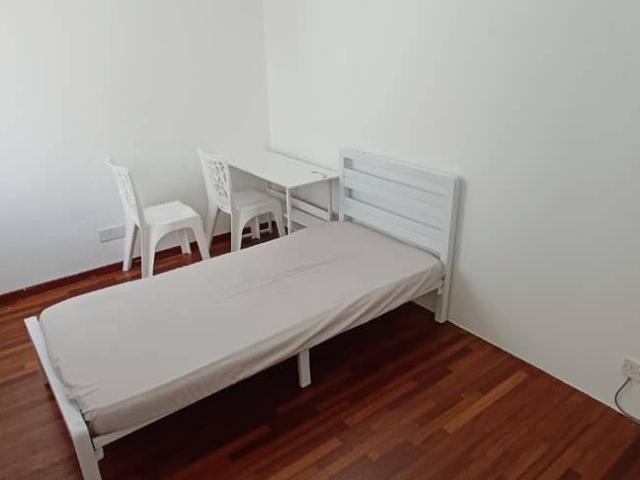 Room for rent in Petaling, Alam Impian
