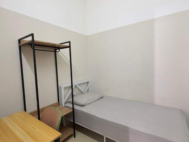 Room for rent in Petaling, Alam Impian