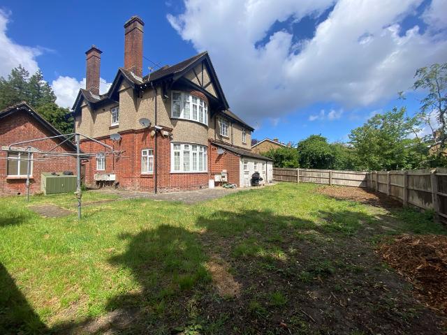 Studio for rent in Midanbury, City Of Southampton
