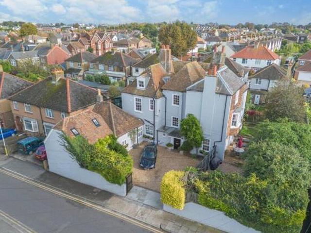 House for sale in Upper Deal, Ash