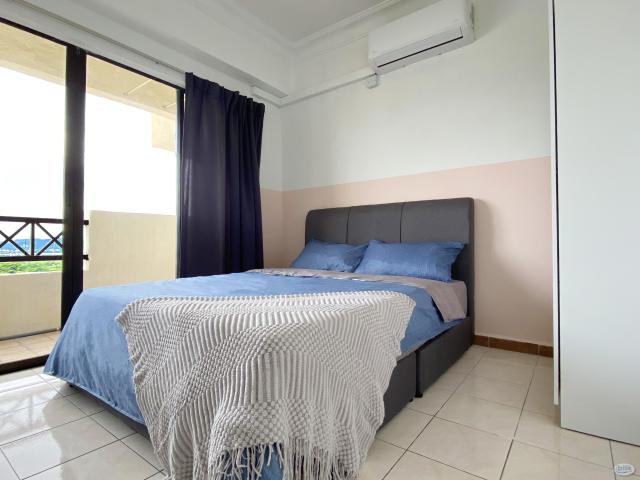 Room for rent in Taman Esplanad, Kuala Lumpur
