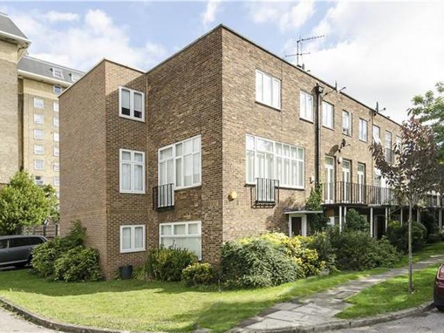 House for rent in Belsize Park, Greater London
