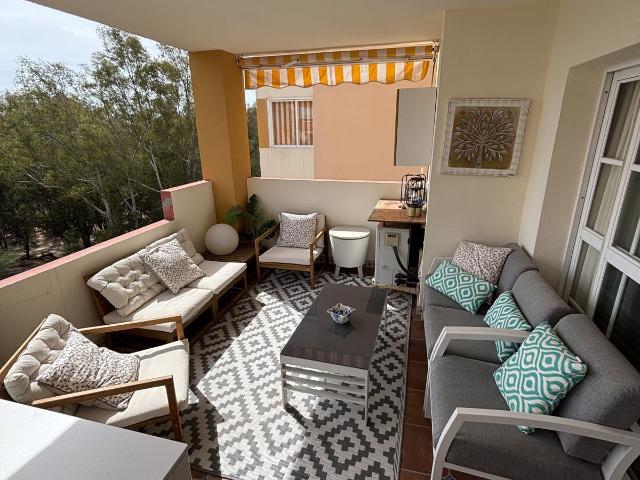 Apartamento en alquiler en Hacienda del Sol, Estepona