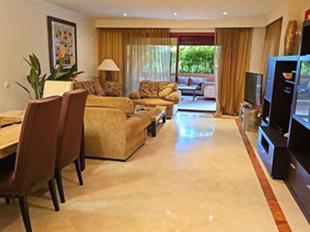 Apartamento en alquiler en Bahía de Marbella, Marbella