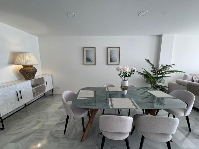 Apartamento en alquiler en Barriada Islas Canarias, Costa del Sol Occidental