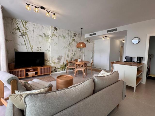 Apartamento en alquiler en Barriada Islas Canarias, Costa del Sol Occidental