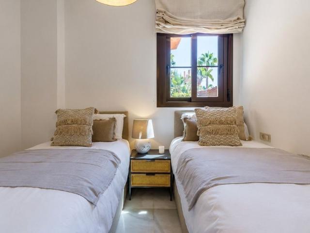 Apartamento en alquiler en Atalaya-Isdabe, Costa del Sol Occidental