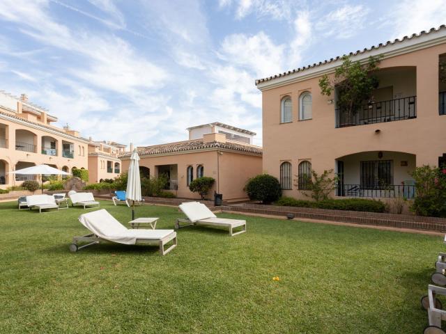 Apartamento en alquiler en Nueva Andalucía, Almería