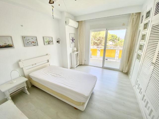Apartamento en alquiler en Finestrat, Urbanización Galandú