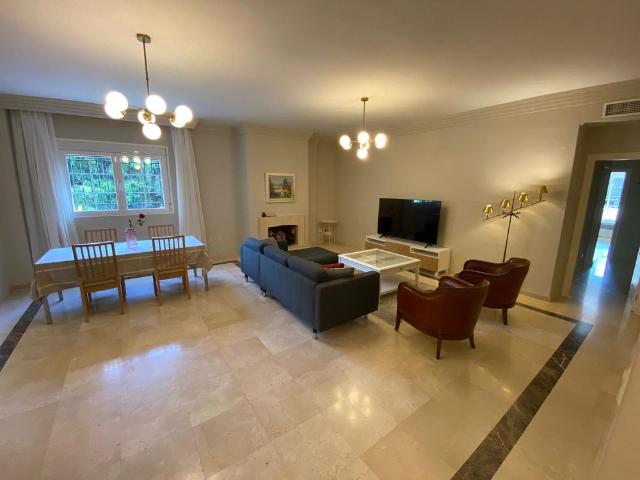 Apartamento en alquiler en Finestrat, Urbanización Galandú