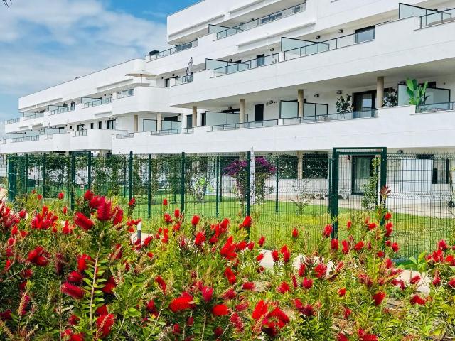 Apartamento en alquiler en El Velerín, Costa del Sol Occidental