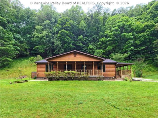 House for sale in Charleston, West Virginia