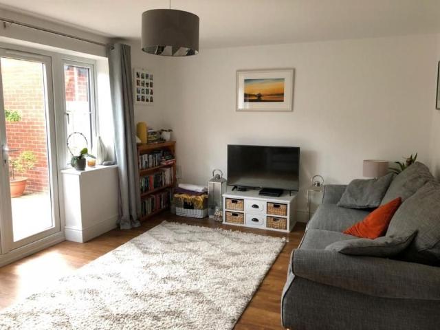 House for rent in Elmfield, Leicestershire
