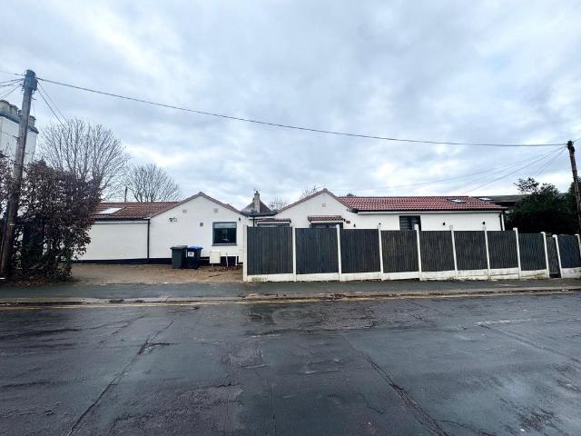 House for rent in Ripley Springs, Row Town