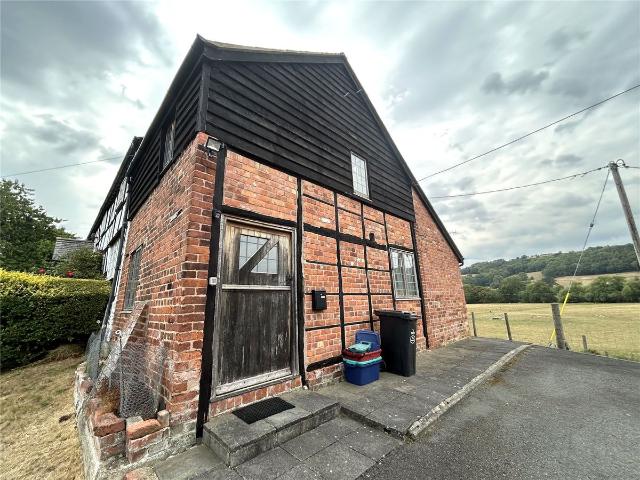Apartment for rent in Llandyssil, Abermule