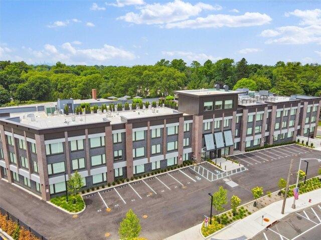 Condo for sale in Great Neck