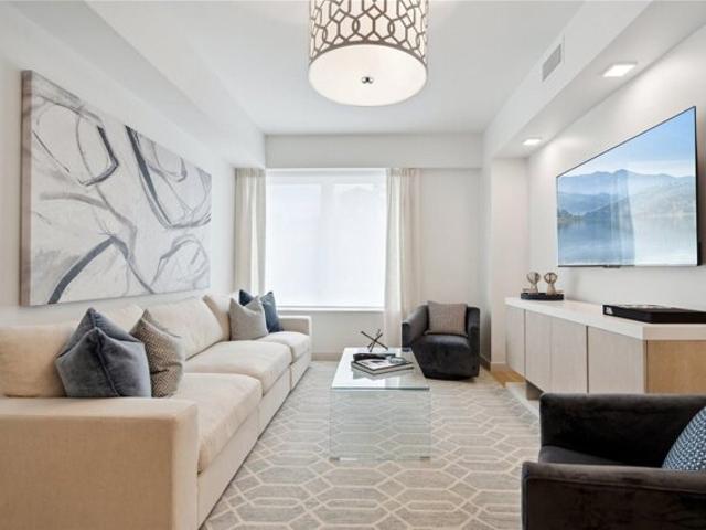 Condo for sale in Great Neck