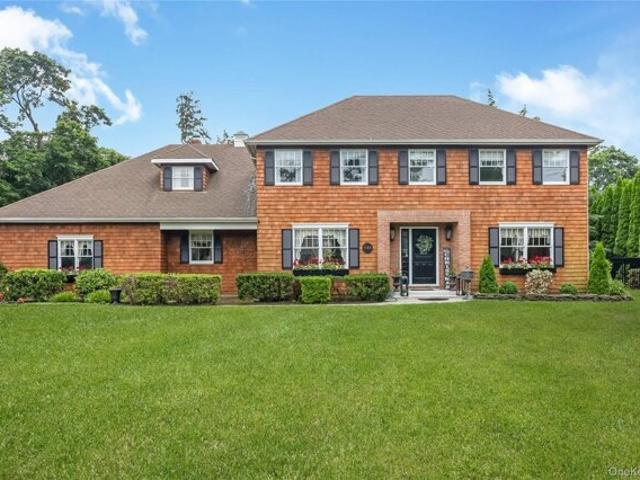 House for sale in Bohemia, New York