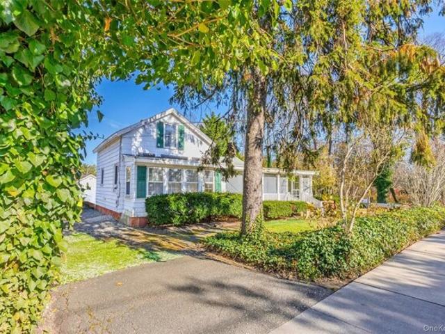 House for sale in Bohemia, New York