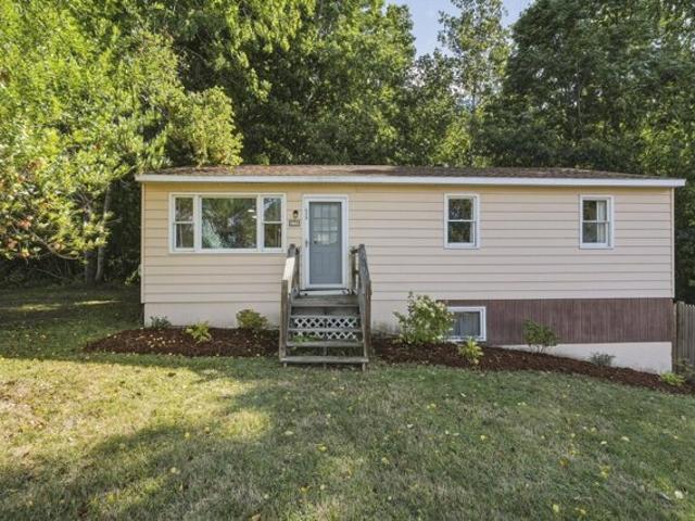 House for sale in Sabattus, Maine