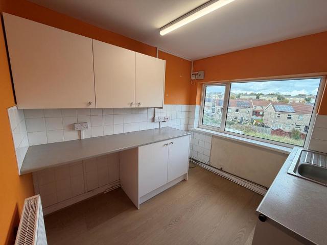 Apartment for rent in Ravenhill, Swansea